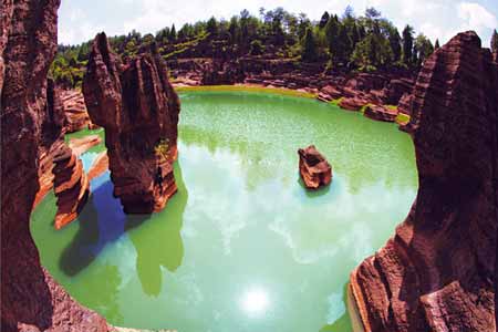 張家界、袁家界、天子山、紅石林、鳳凰古城四晚五日游